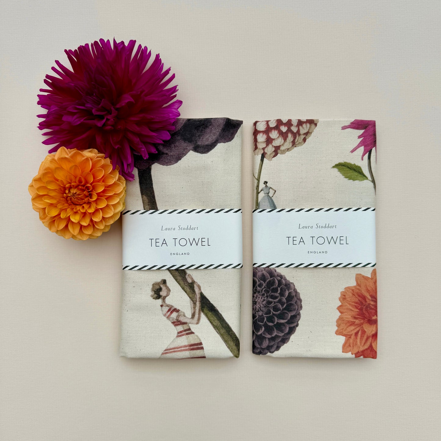 In Bloom Tea Towel - Dahlias single flower