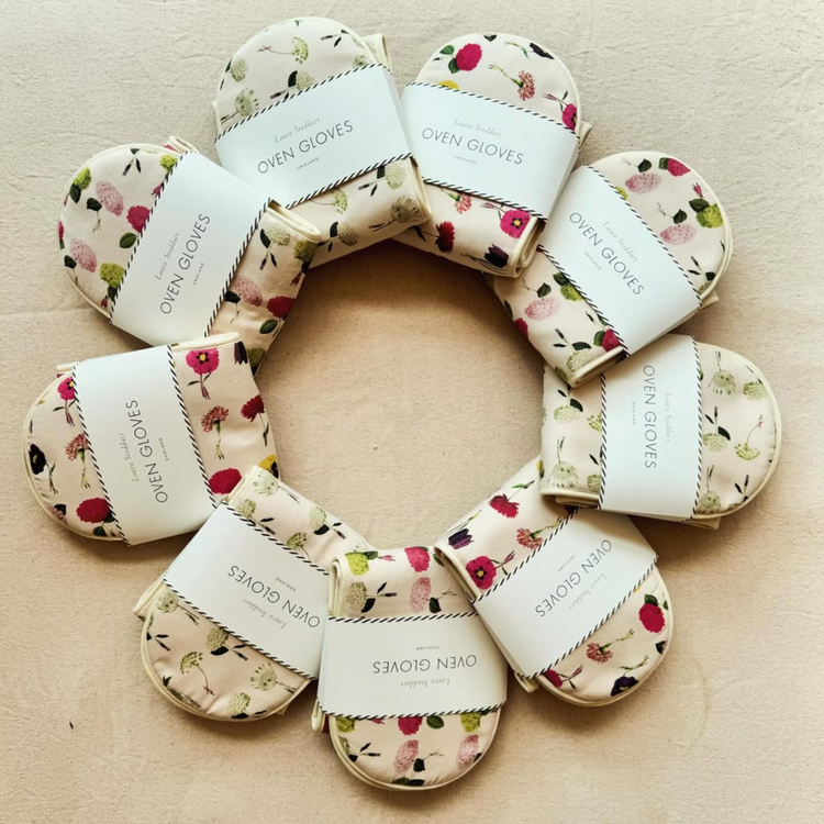 Tea Towels, Aprons and Oven Gloves